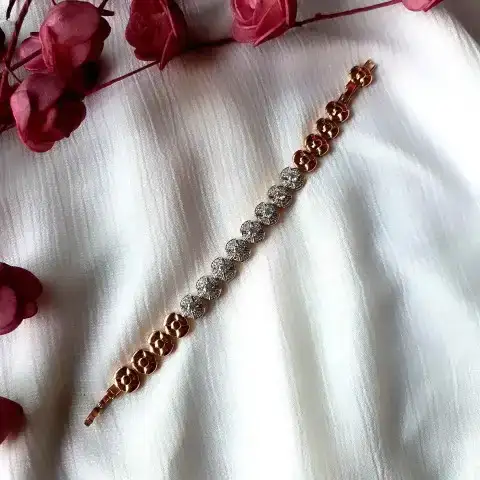 Gül Motifli Bileklik 