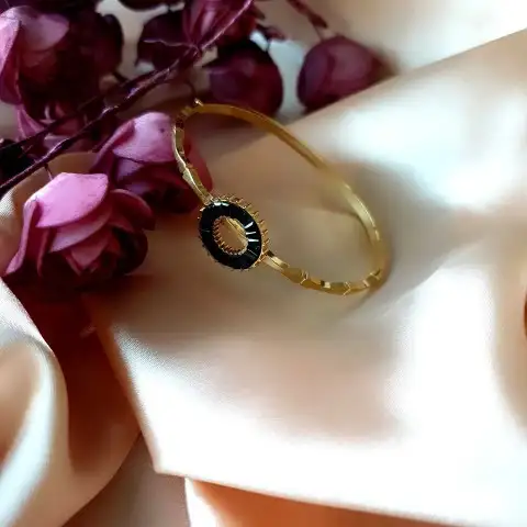 Siyah Halka Gold Kelepçe 