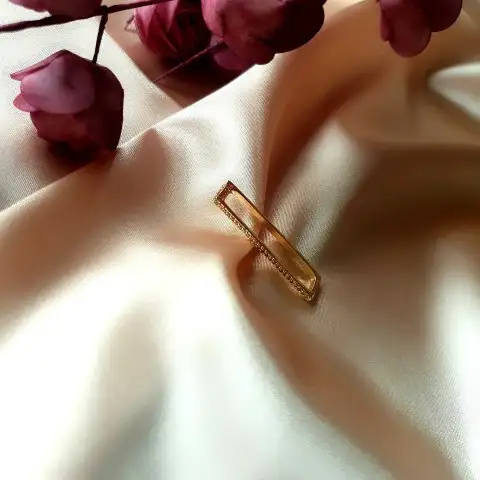 Dikdörtgen Tasarım Kıkırdak Küpe 