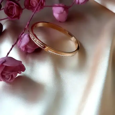 Rose Marka Yazılı Kelepçe 