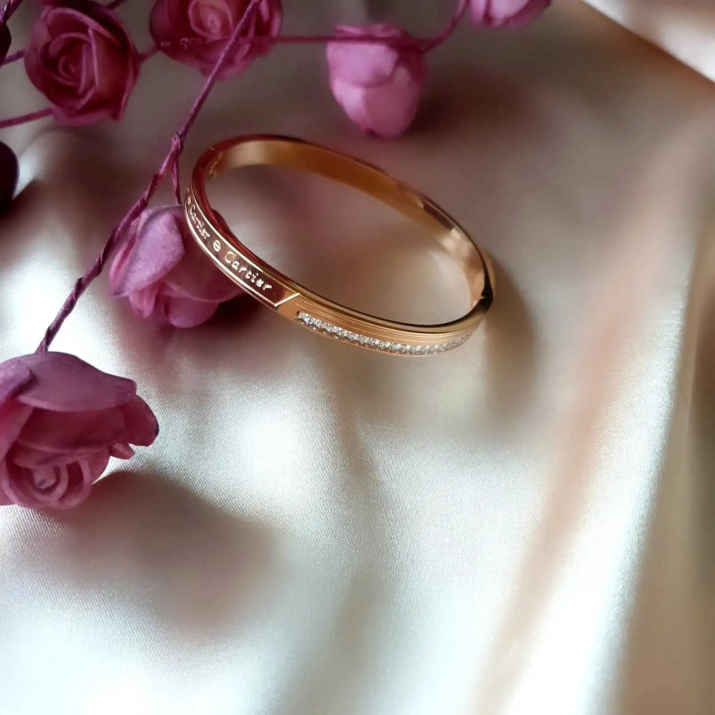 Rose Marka Yazılı Kelepçe 