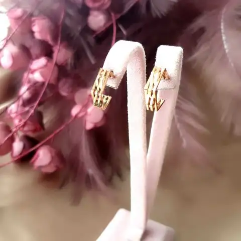 Üçgen Çubuklar Küpe