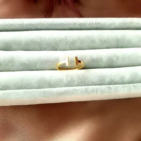 İçi Yazılı Marka Yüzük 