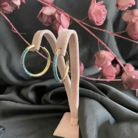 mavi taşlı halka küpe 