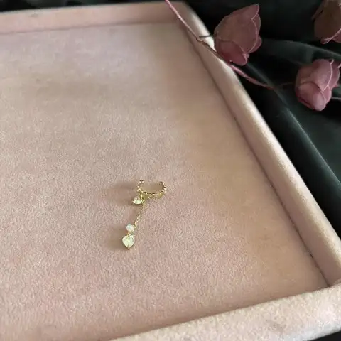 taş sarkıt kalp kıkırdak küpe 