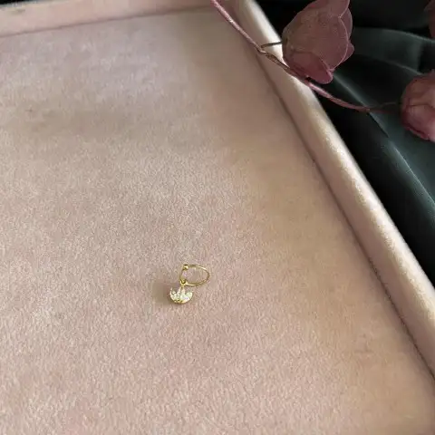 yaprak halka piercing